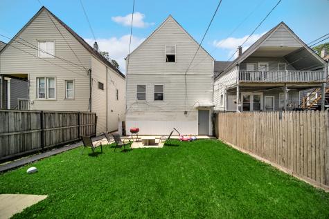 2213 North Kildare Avenue Chicago IL 60639