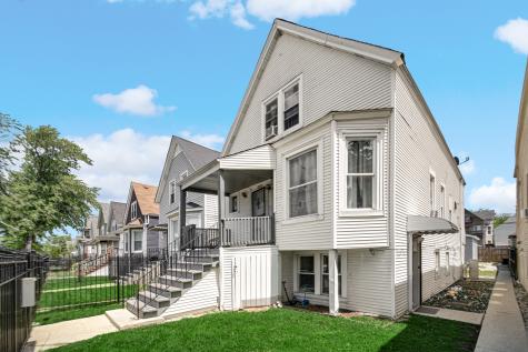 2213 North Kildare Avenue Chicago IL 60639