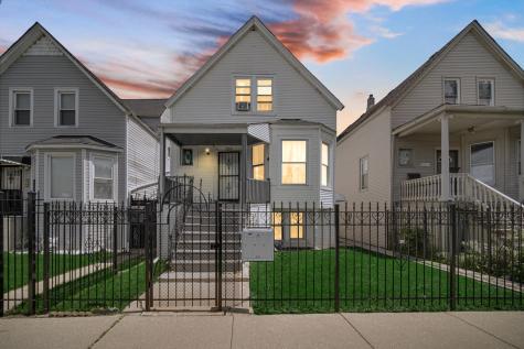 2213 North Kildare Avenue Chicago IL 60639