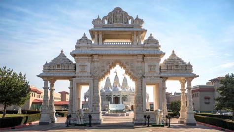 1242 Tiger Lily Drive Bartlett IL 60103