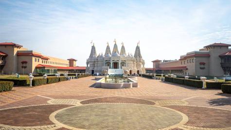 1242 Tiger Lily Drive Bartlett IL 60103