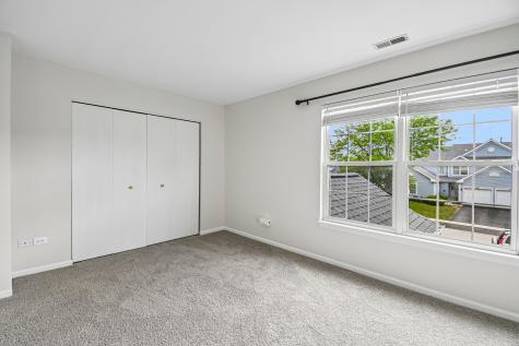 524 Jennifer Circle S Mundelein IL 60060