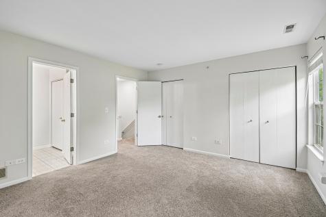 524 Jennifer Circle S Mundelein IL 60060