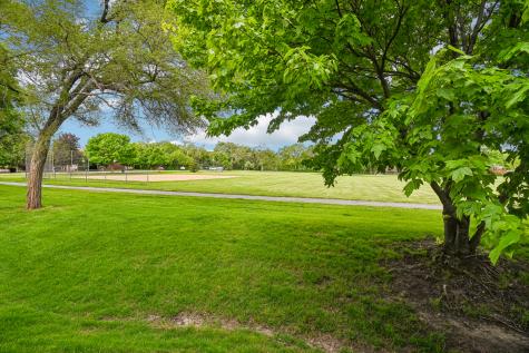 524 Jennifer Circle S Mundelein IL 60060