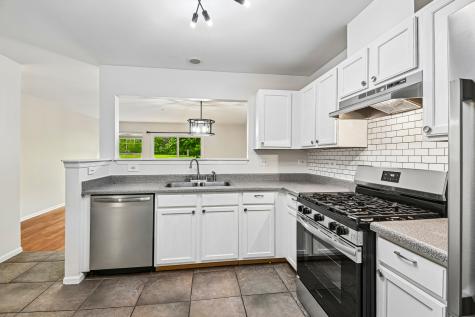 524 Jennifer Circle S Mundelein IL 60060