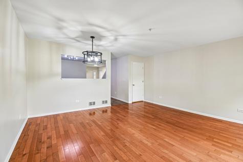 524 Jennifer Circle S Mundelein IL 60060