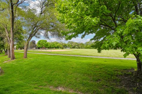 524 Jennifer Circle S Mundelein IL 60060