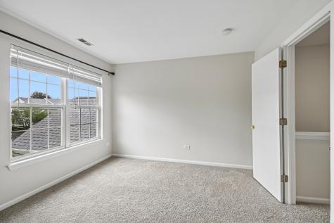 524 Jennifer Circle S Mundelein IL 60060