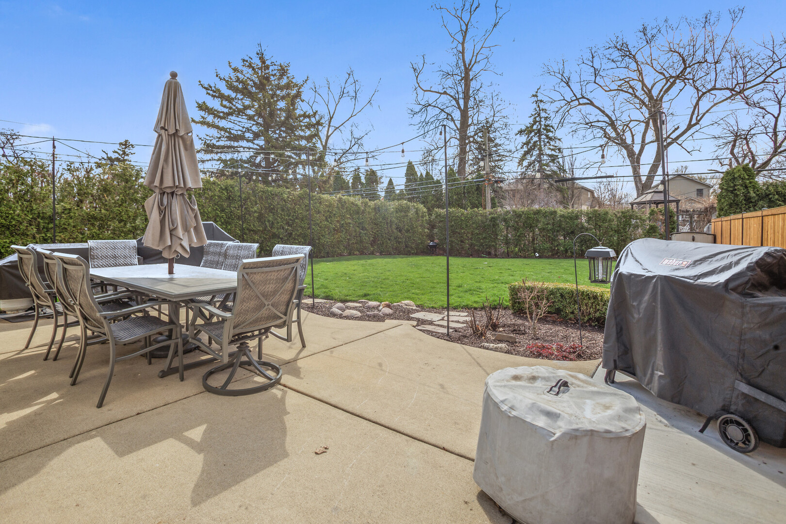 216 East Fremont Avenue Elmhurst IL 60126