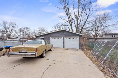 507 West Arquilla Drive Glenwood IL 60425