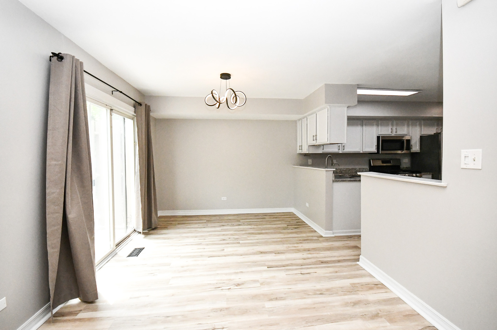 121 Cammeron Court Aurora IL 60504