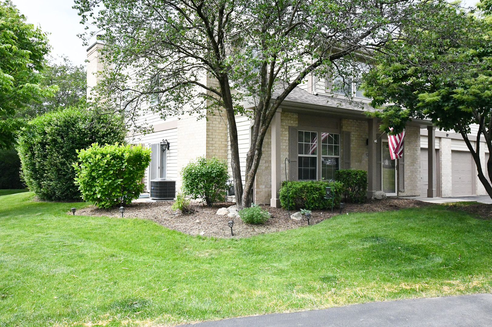 121 Cammeron Court Aurora IL 60504