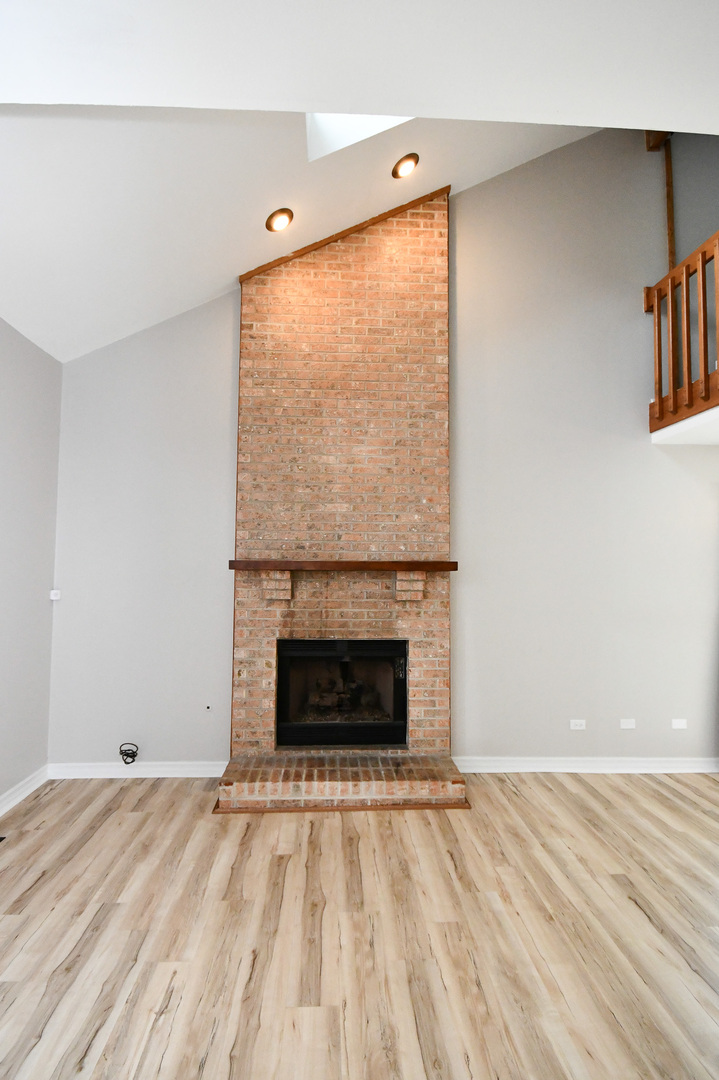 121 Cammeron Court Aurora IL 60504
