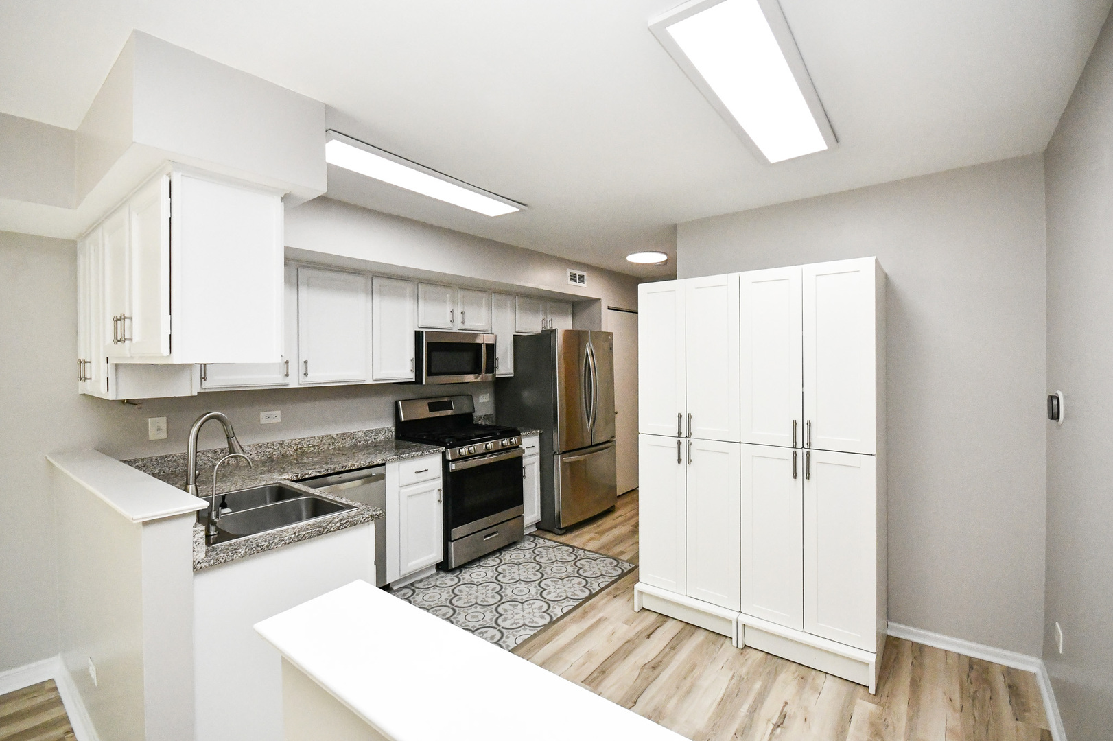 121 Cammeron Court Aurora IL 60504