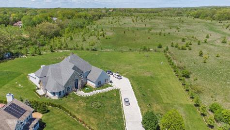 38148 North Helena Lane Wadsworth IL 60083