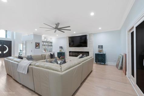 38148 North Helena Lane Wadsworth IL 60083