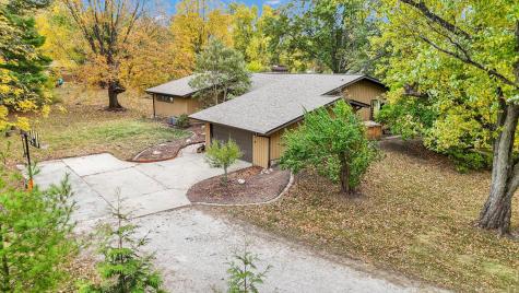 1010 Parkview Drive Mahomet IL 61853