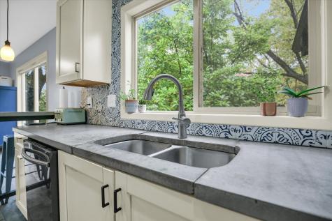 1010 Parkview Drive Mahomet IL 61853