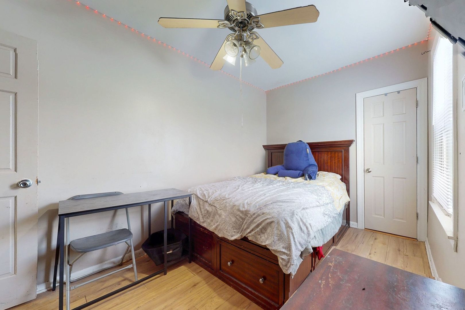 9516 South Yale Avenue Chicago IL 60628