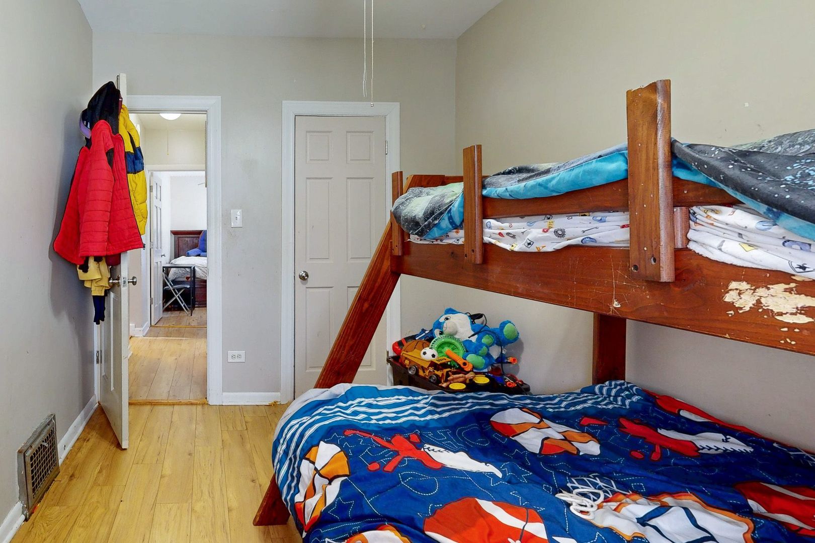 9516 South Yale Avenue Chicago IL 60628