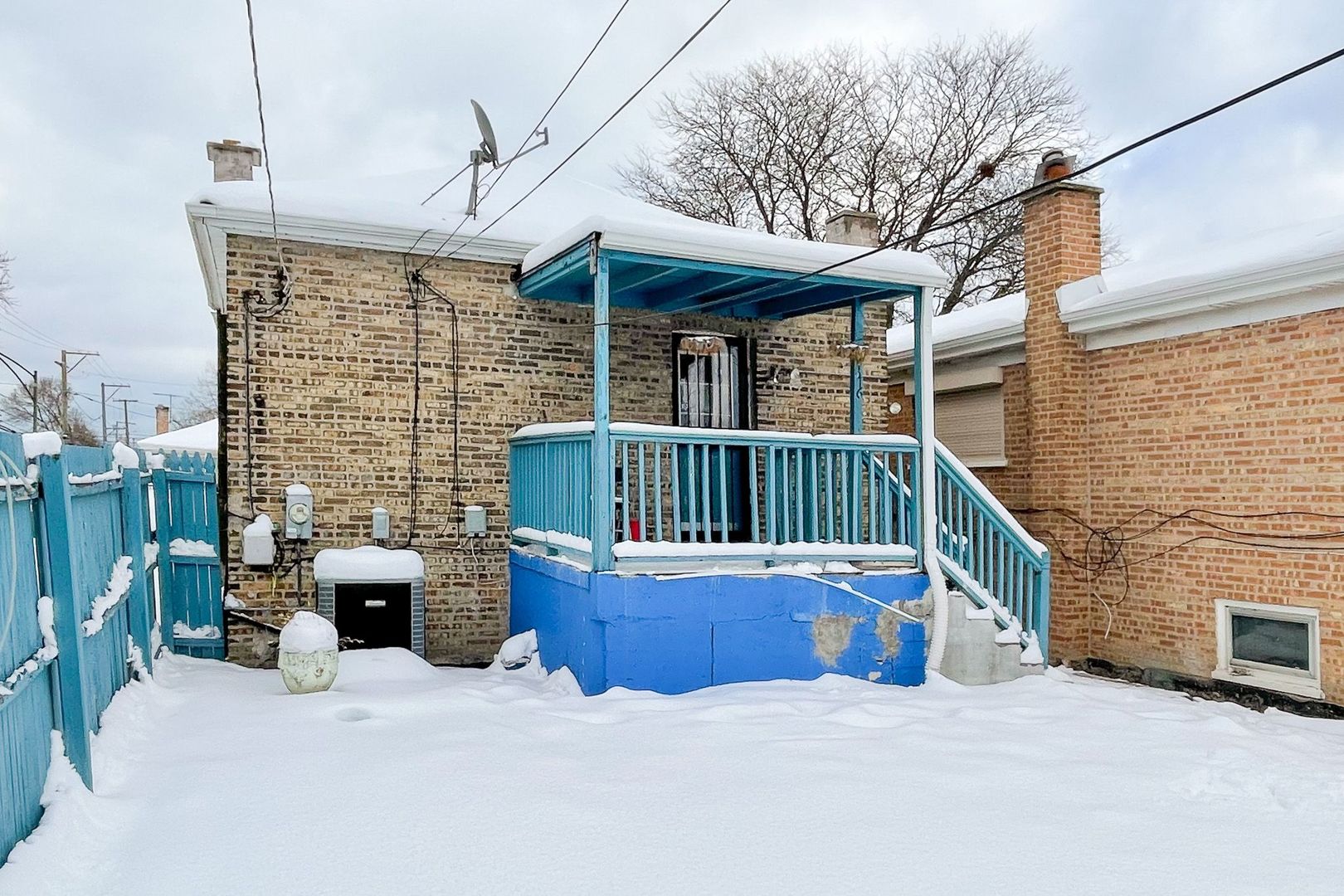 9516 South Yale Avenue Chicago IL 60628