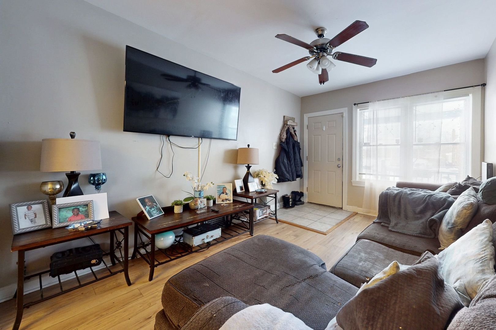 9516 South Yale Avenue Chicago IL 60628