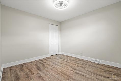 11630 South May Street Chicago IL 60643