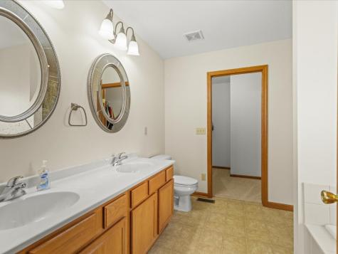 2170 Burnett Drive Belvidere IL 61008