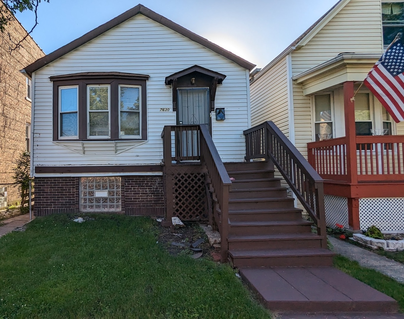 7630 South Saint Lawrence Avenue Chicago IL 60619