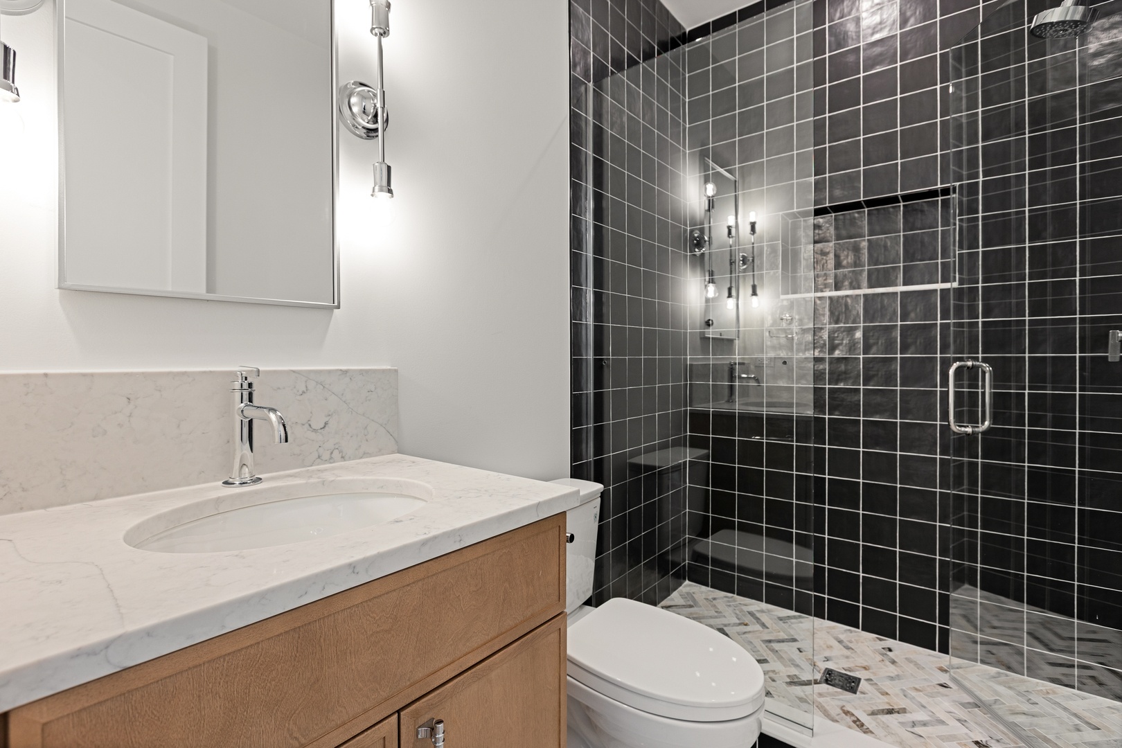 3711 North Magnolia Avenue Chicago IL 60613
