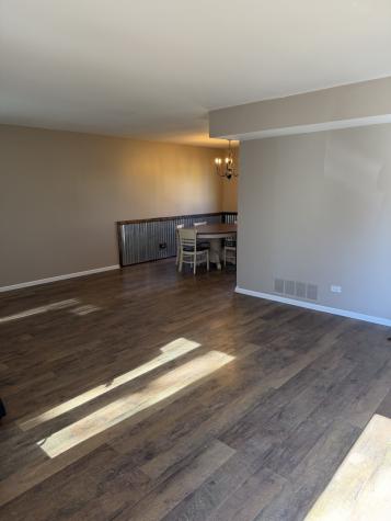 776 West Appletree Lane Bartlett IL 60103