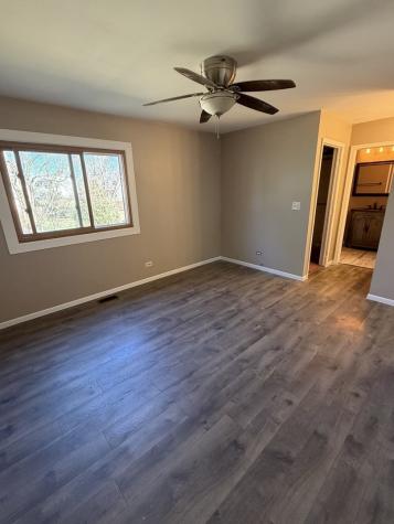 776 West Appletree Lane Bartlett IL 60103