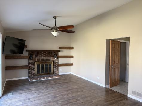 776 West Appletree Lane Bartlett IL 60103