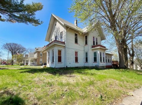 1155 12TH Avenue Moline IL 61265