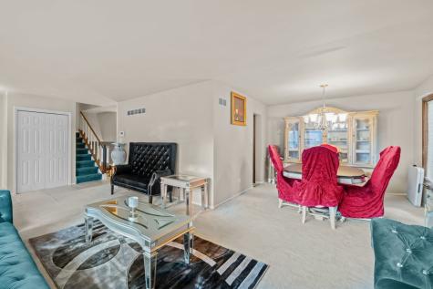 18443 De Jong Lane Lansing IL 60438