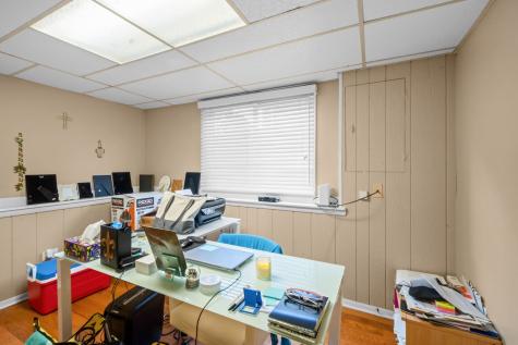 18443 De Jong Lane Lansing IL 60438