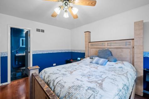 18443 De Jong Lane Lansing IL 60438