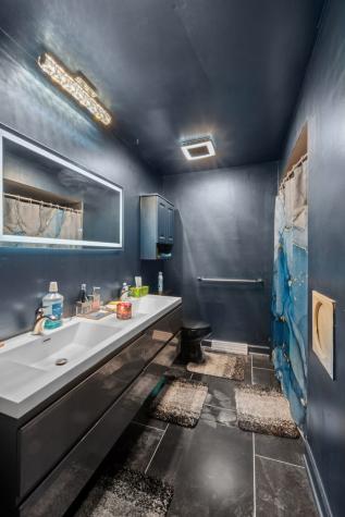 18443 De Jong Lane Lansing IL 60438