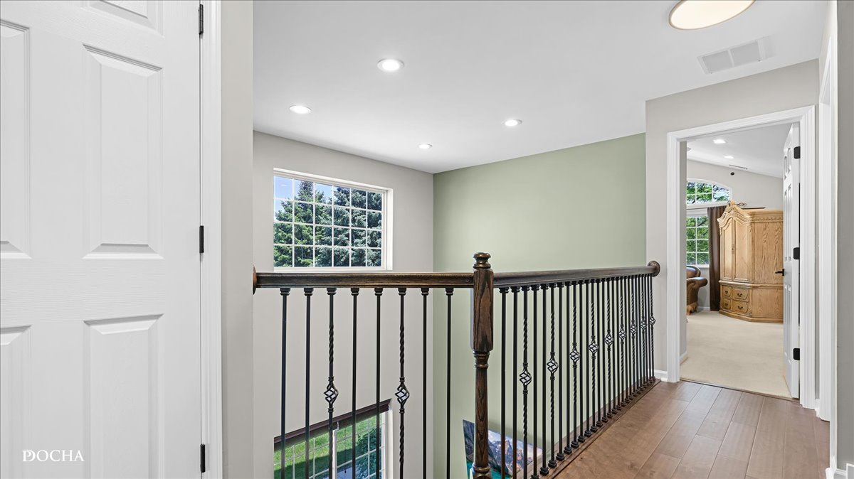 386 Jamestown Court Aurora IL 60502