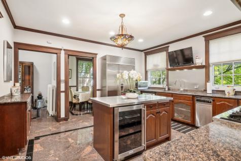 111 Mayflower Road Lake Forest IL 60045
