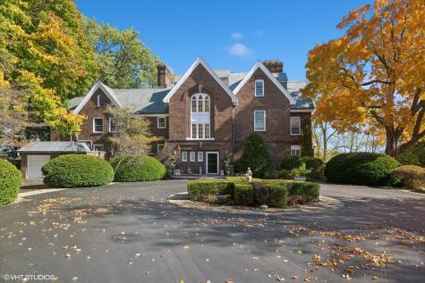 111 Mayflower Road Lake Forest IL 60045