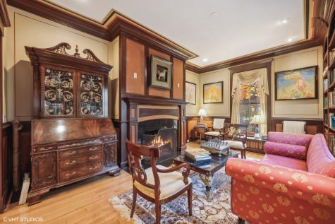 111 Mayflower Road Lake Forest IL 60045