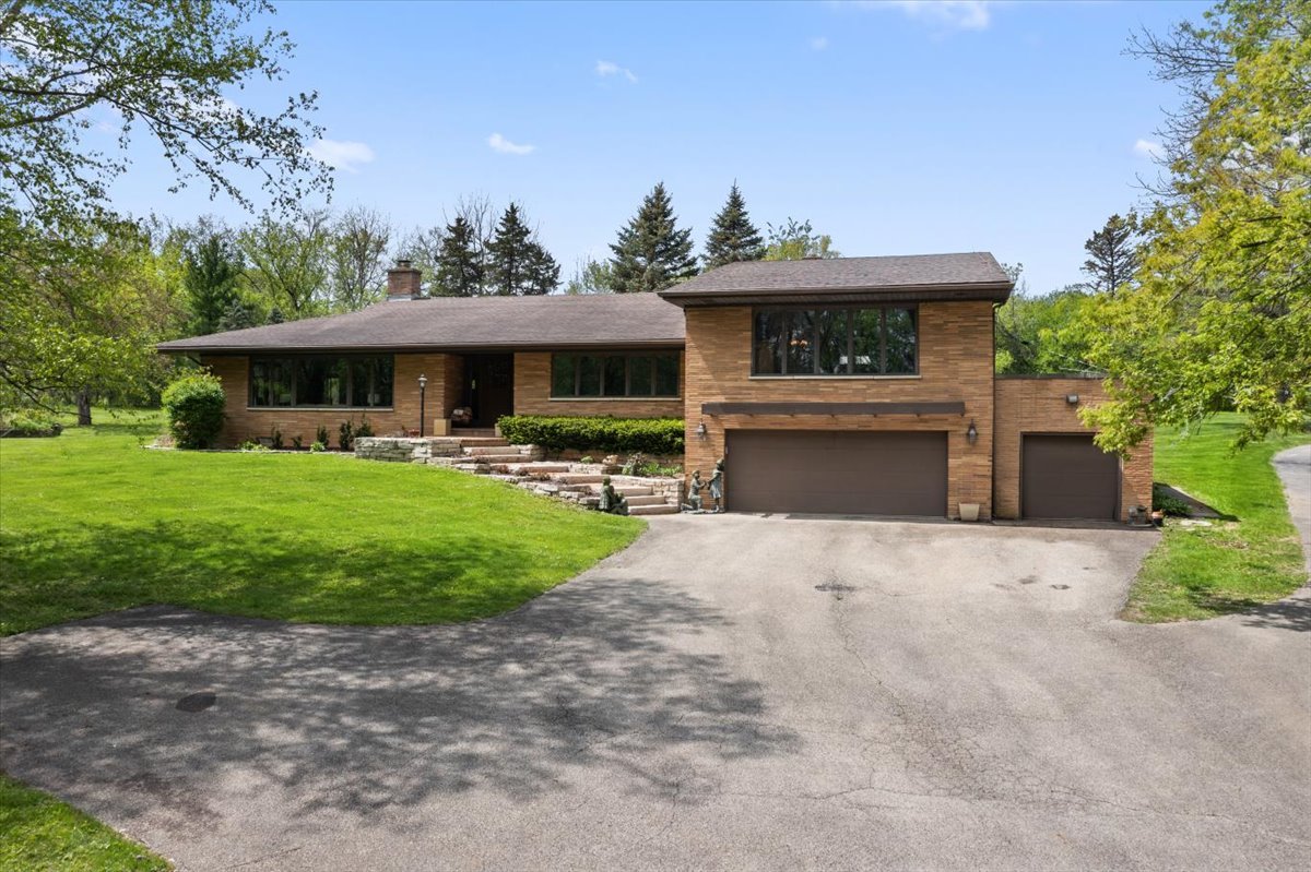 22446 North Old Barrington Road N North Barrington IL 60010