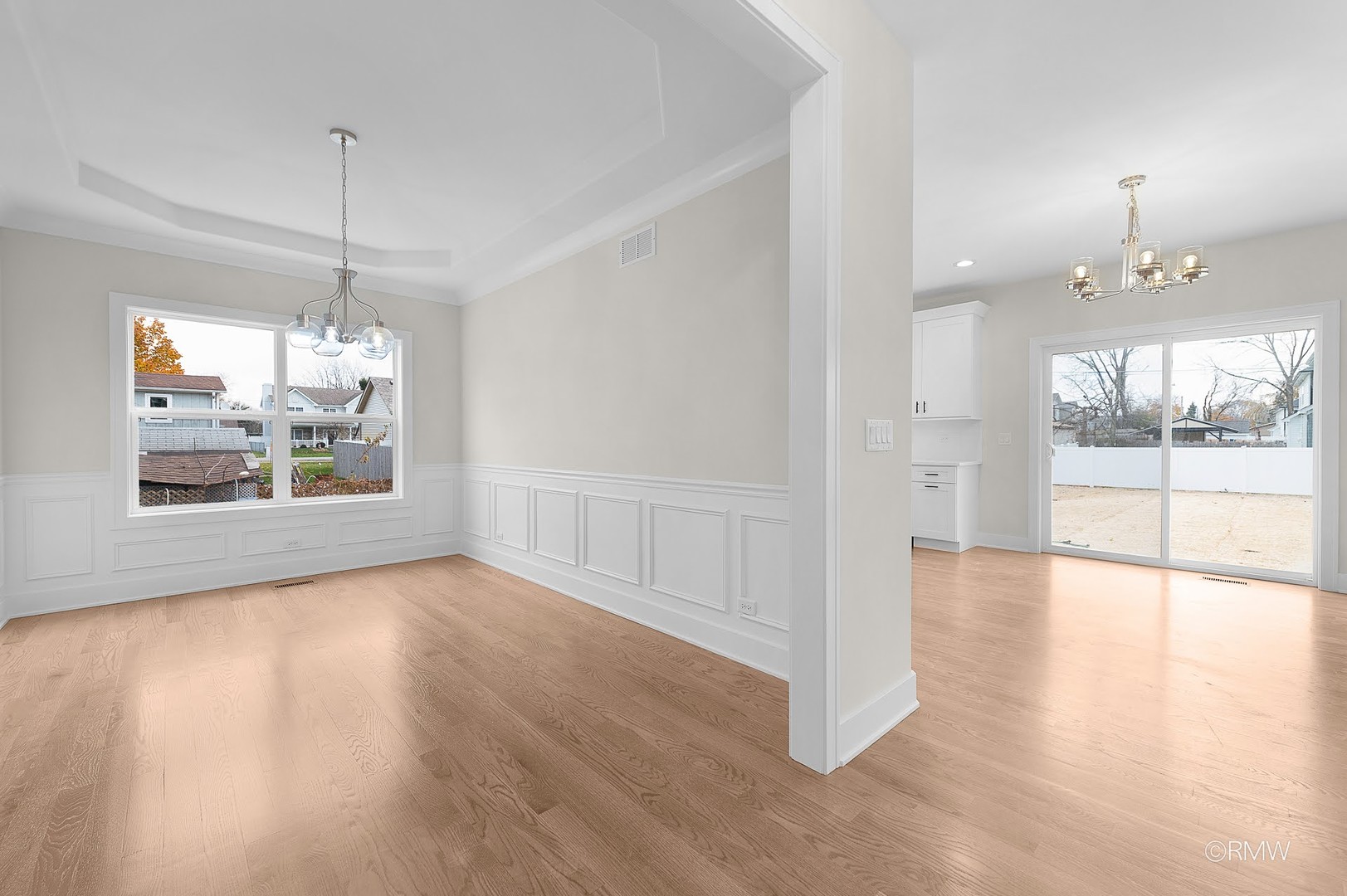 25W275 Doris Avenue Carol Stream IL 60188