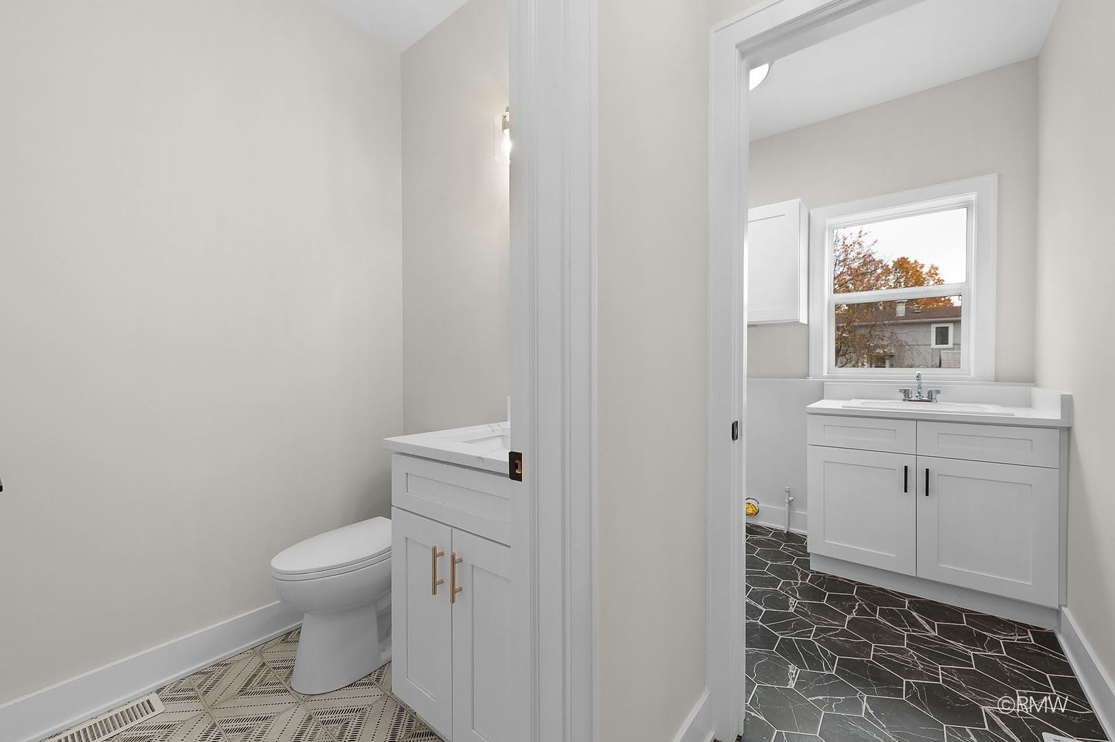 25W275 Doris Avenue Carol Stream IL 60188