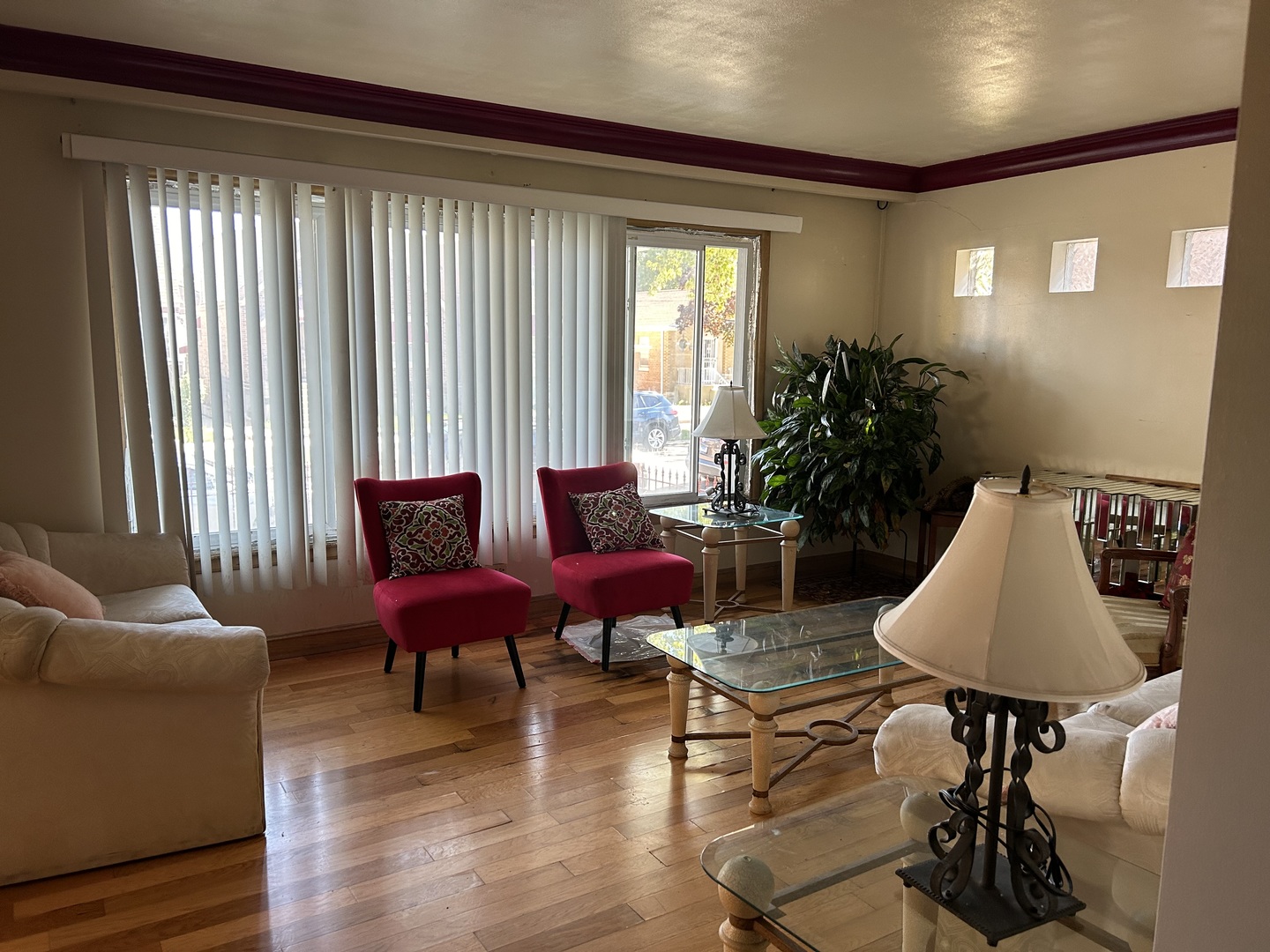 7130 South Richmond Street Chicago IL 60629