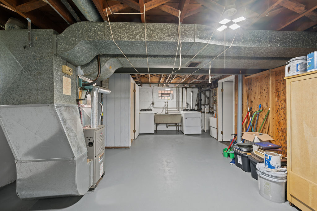 11038 South Avenue N Chicago IL 60617