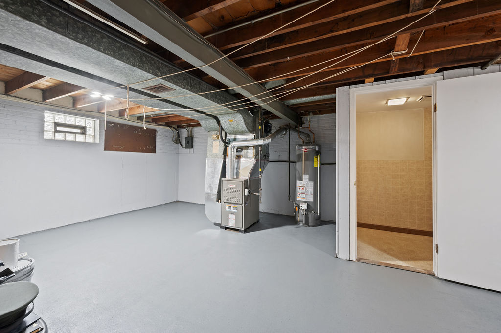 11038 South Avenue N Chicago IL 60617