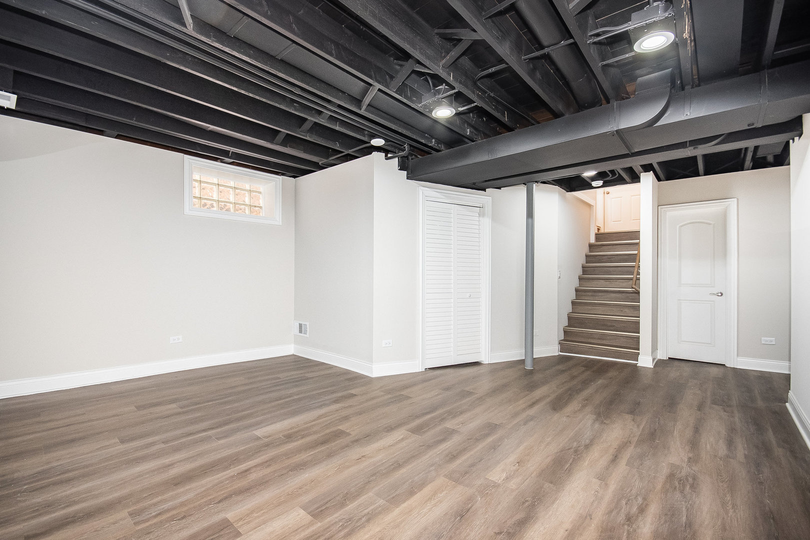 2412 East 91st Street Chicago IL 60617