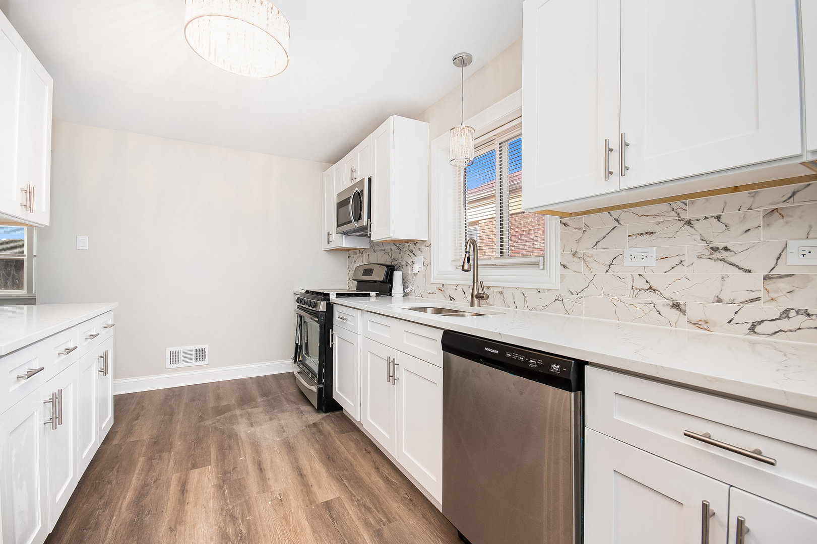 2412 East 91st Street Chicago IL 60617